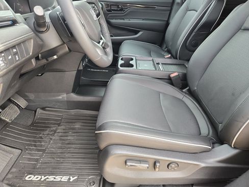 New 2026 Honda Odyssey Elite image 12