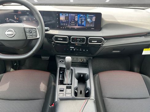 New 2026 Nissan Sentra SR FWD image 4