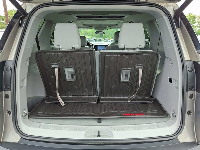 Certified 2019 GMC Acadia SLT w/ LPO, Floor Liner Package AWD/4WD image 31