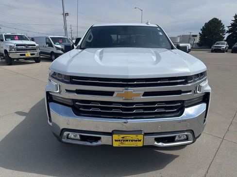 Used 2022 Chevrolet Silverado 1500 LTZ AWD/4WD image 3