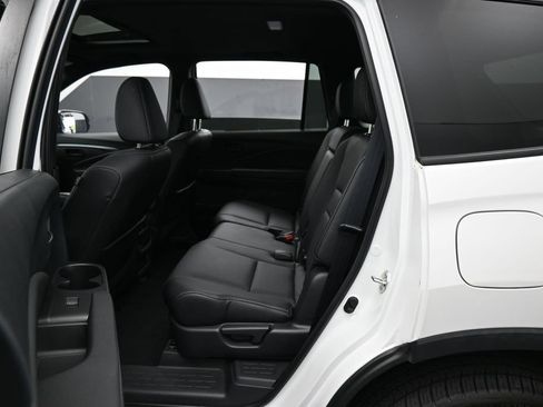 Used 2023 Honda Passport EX-L image 32