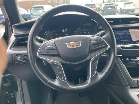 Used 2023 Cadillac XT5 Sportv w/ LPO, Floor Liner Package AWD/4WD image 16