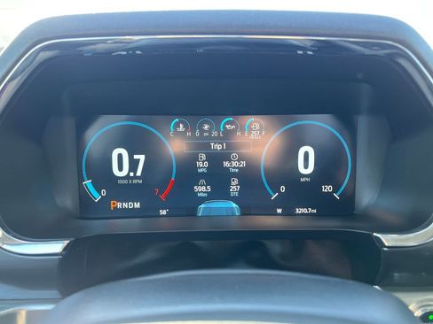 Used 2023 Ford F150 Lariat w/ Trailer Tow Package image 21