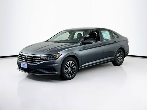 Used 2020 Volkswagen Jetta SE w/ SE Cold Weather Package image 1