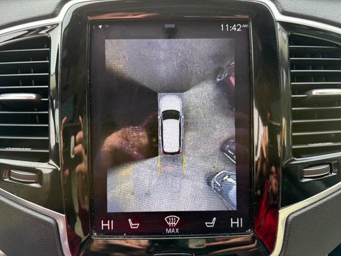 Used 2016 Volvo XC90 T6 Momentum w/ Momentum Plus Package image 24