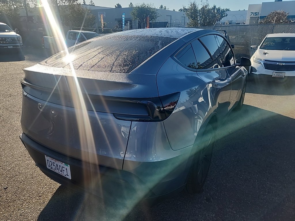 Used 2026 Tesla Model Y Long Range RWD image 12