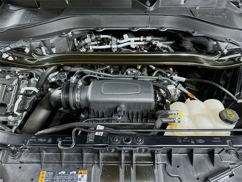 Used 2023 Ford Explorer ST-Line image 24