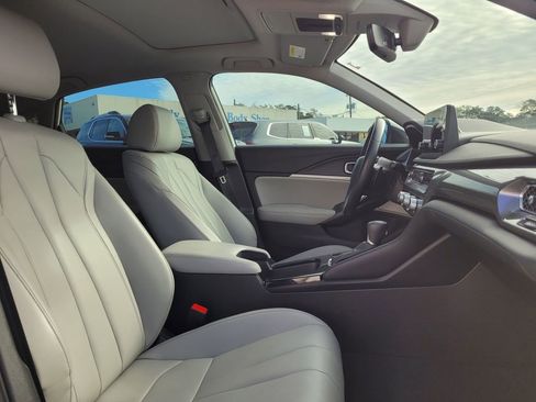 Used 2024 Acura Integra image 32