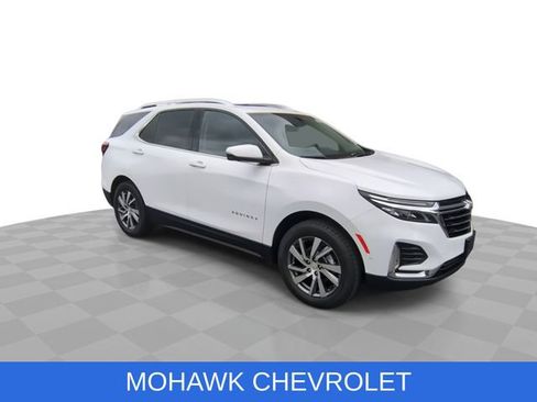 Used 2024 Chevrolet Equinox Premier AWD/4WD image 2