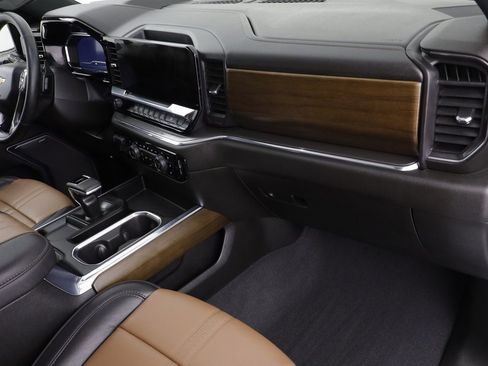 Certified 2024 Chevrolet Silverado 1500 High Country w/ High Country Premium Package image 21