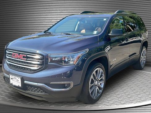 Used 2018 GMC Acadia SLT AWD/4WD image 3