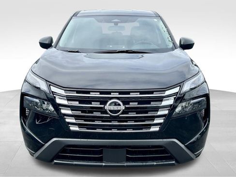 Used 2025 Nissan Rogue S AWD/4WD image 9