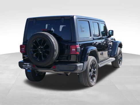 Used 2023 Jeep Wrangler Unlimited Sahara image 3