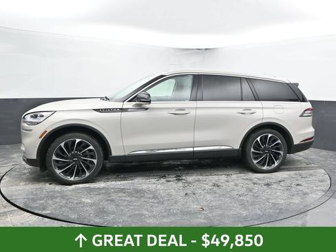 Used 2024 Lincoln Aviator Reserve w/ Equipment Group 201A AWD/4WD image 12