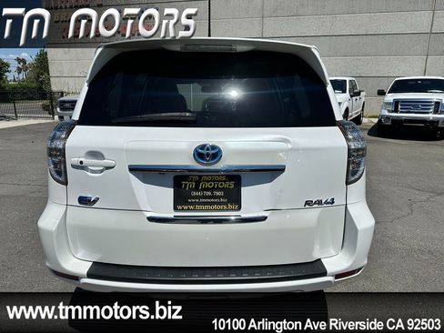 Used 2013 Toyota RAV4 EV FWD image 5