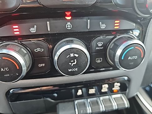 Certified 2022 RAM 1500 Big Horn image 35