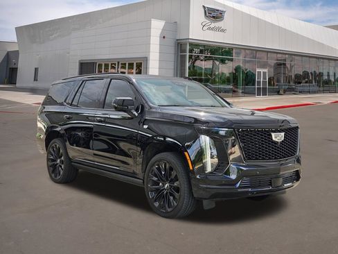 Used 2025 Cadillac Escalade Sport Platinum w/ LPO, ONYX Package AWD/4WD image 3