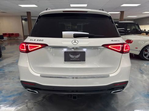 Used 2021 Mercedes-Benz GLE 350 4MATIC w/ AMG Line Exterior image 6