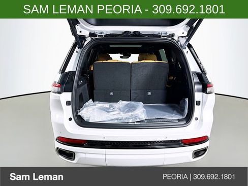 New 2025 Jeep Grand Cherokee L Summit w/ Obsidian Package image 27