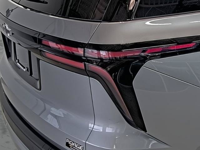 New 2027 Chevrolet Traverse LT w/ Sun and Wheel Package FWD image 15