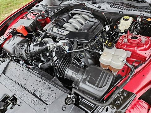 Used 2024 Ford Mustang GT Premium image 17