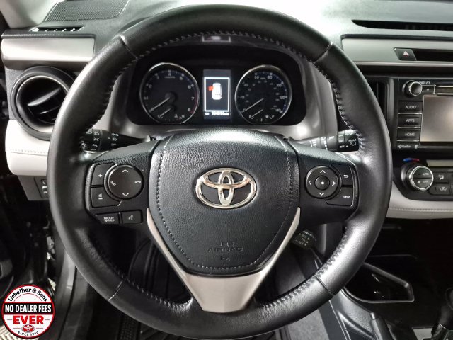 Used 2016 Toyota RAV4 XLE AWD/4WD image 11
