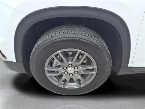 Used 2025 GMC Acadia Elevation image 26