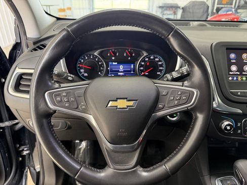 Used 2022 Chevrolet Equinox LT w/ Driver Convenience Package AWD/4WD image 14