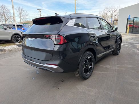 New 2026 Kia Sportage EX image 6