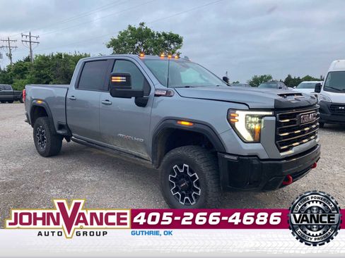 Used 2025 GMC Sierra 2500 AT4X AWD/4WD image 9