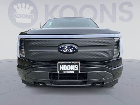 New 2025 Ford F150 Lightning XLT image 11