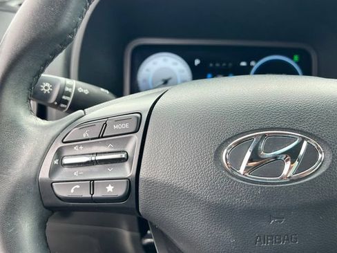 Certified 2022 Hyundai Kona Limited AWD/4WD image 21