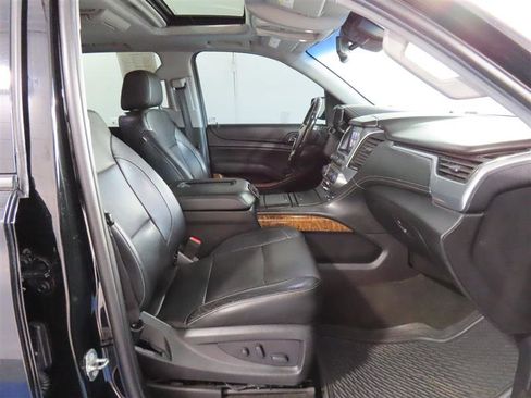 Used 2018 Chevrolet Tahoe Premier AWD/4WD image 42