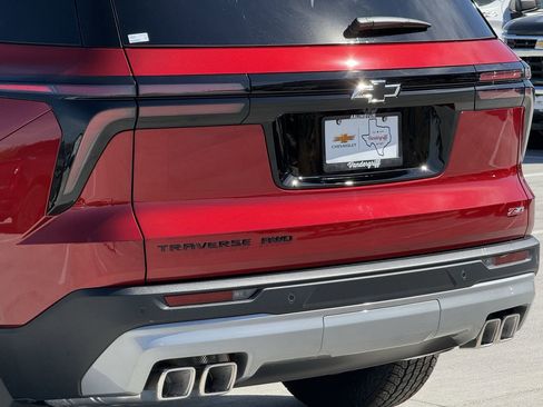 New 2026 Chevrolet Traverse Z71 w/ Enhanced Driving Package image 6