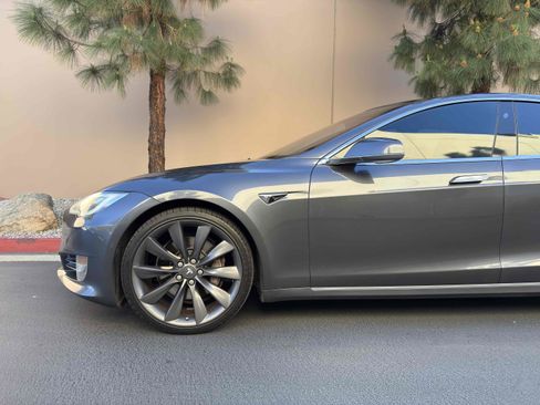 Used 2017 Tesla Model S 75 image 66