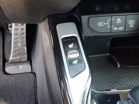Used 2024 Kia Sorento SX FWD image 8