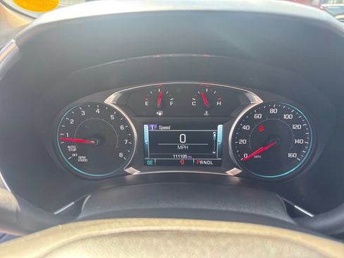 Used 2018 Chevrolet Equinox Premier AWD/4WD image 17