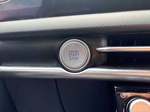 Certified 2025 Hyundai Tucson SEL FWD image 40