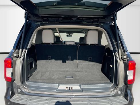 Used 2022 Ford Expedition XLT AWD/4WD image 27
