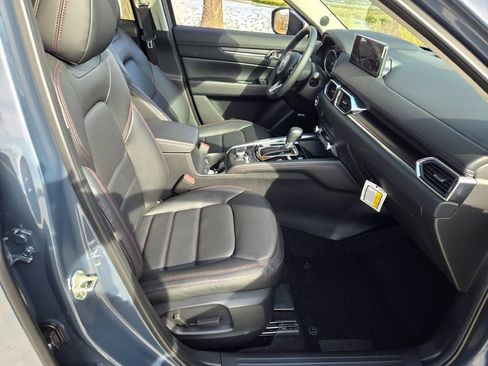 New 2025 MAZDA CX-5 Carbon Edition image 4