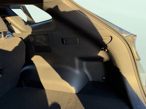 Used 2025 Kia Sportage X-Line image 29