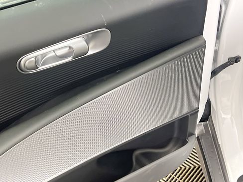 New 2025 Hyundai Ioniq 6 SE image 16