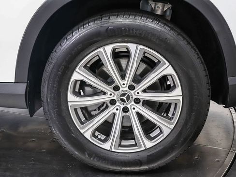 Certified 2026 Mercedes-Benz GLC 300 image 10