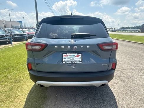 Used 2023 Ford Escape SE FWD image 7