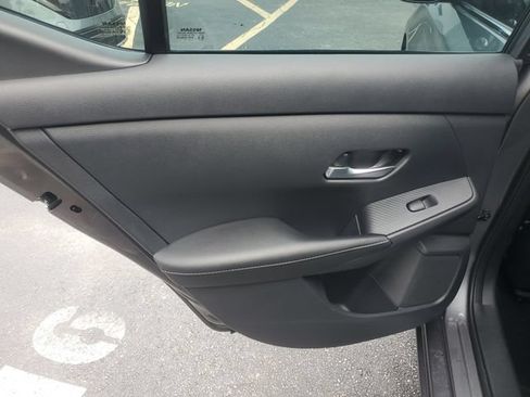 Used 2022 Nissan Sentra SV FWD image 7