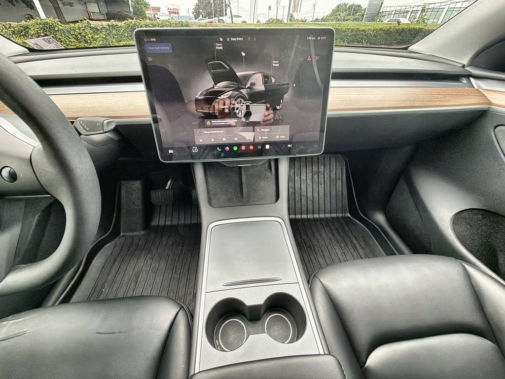Used 2024 Tesla Model Y Long Range RWD image 24
