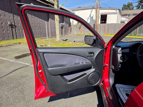 Used 2006 Mitsubishi Outlander LS FWD image 41