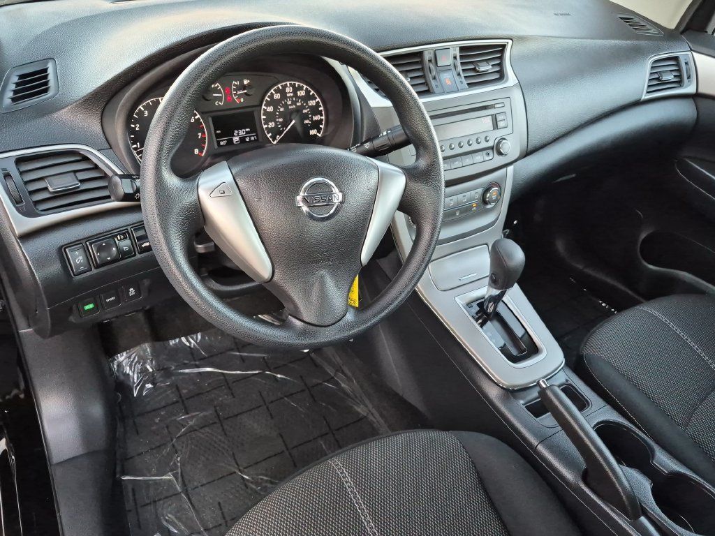 Used 2014 Nissan Sentra S FWD image 2