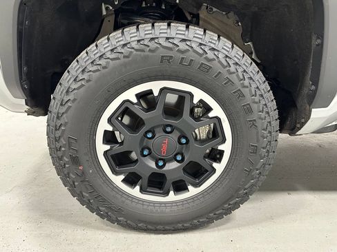 Used 2026 Toyota Tacoma TRD Off-Road AWD/4WD image 63