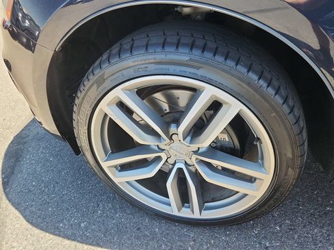 Used 2016 Audi SQ5 Premium Plus w/ Technology Package AWD/4WD image 19